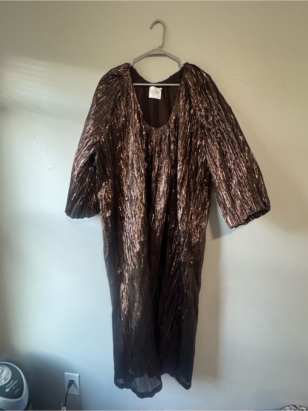 Tuckernuck Metallic Brown Pleated Midi Dress with Balloon Sleeves - Picture 4 of 9
